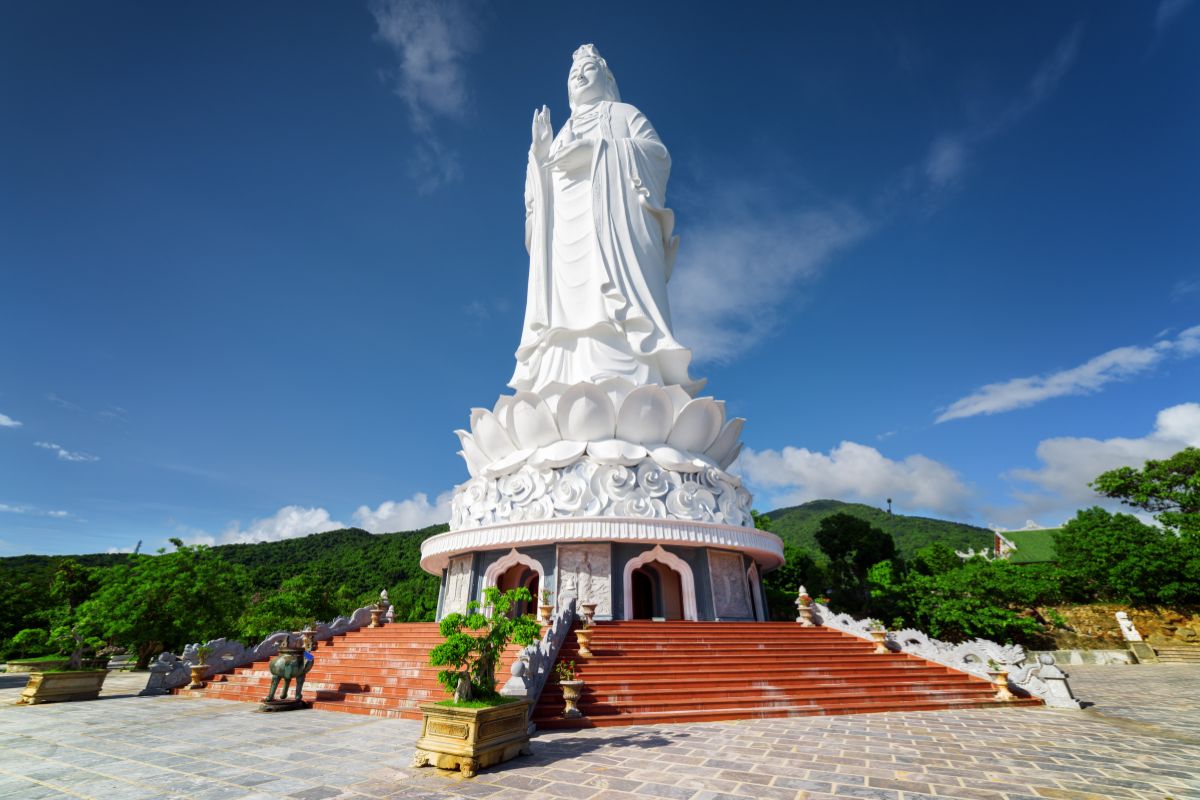 Trajet Hoi An – Montagnes de Marbre – Lady Bouddha – Col des Nuages – Hué